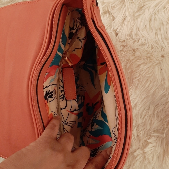 Strawberry Pink Crossbody - Picture 4 of 6